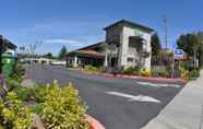 Exterior 3 SureStay Hotel by Best Western Castro Valley