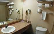 In-room Bathroom 6 SureStay Hotel by Best Western Castro Valley