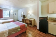 Bedroom Motel 6 Norfolk, VA