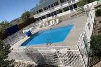 Swimming Pool Motel 6 Grants, NM