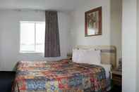 Bedroom Econo Lodge Morristown