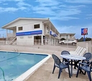 Swimming Pool 7 Motel 6 McKinney, TX - North