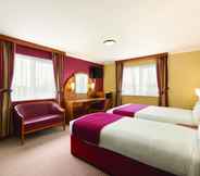 Kamar Tidur 2 Savera Hotel South Ruislip