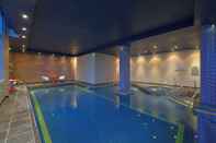 Swimming Pool Radisson Blu Hotel Liverpool