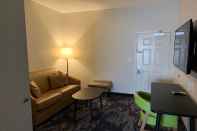 Ruang Umum Fairfield by Marriott Inn & Suites Cortland