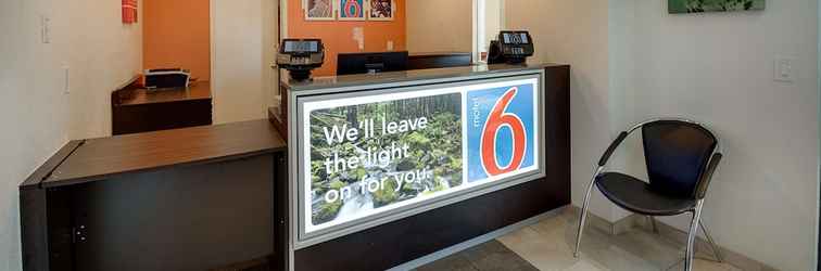 Lobby Motel 6 Bellingham, WA