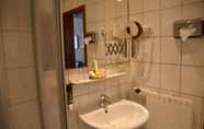 Phòng tắm bên trong 2 Hotel Italia