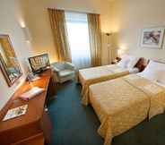 Kamar Tidur 2 Ramada by Wyndham Airport Prague