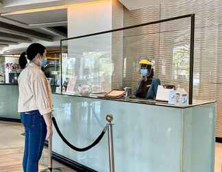 Lobby 2 The Bellevue Manila