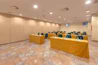 Functional Hall Ramada by Wyndham Valencia Almussafes