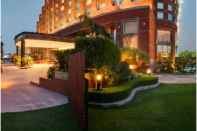 Exterior Radisson Blu Hotel Noida