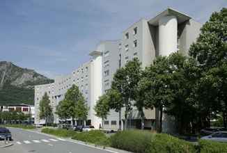 Exterior 4 Séjours & Affaires Grenoble Marie Curie