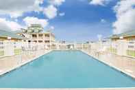 Swimming Pool Days Inn by Wyndham Trumann AR