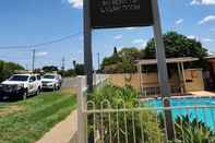 Exterior Harvest Lodge Motel