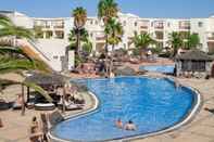 สระว่ายน้ำ Vitalclass Lanzarote Resort