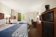 Bedroom Days Inn by Wyndham Champaign/Urbana
