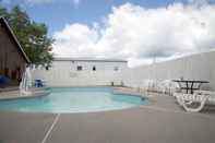 Swimming Pool Super 8 by Wyndham Christiansburg