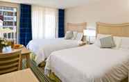 Kamar Tidur 3 Surfside Hotel and Suites