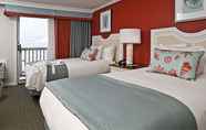 Kamar Tidur 4 Surfside Hotel and Suites