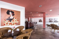 Bar, Cafe and Lounge Hotel BlueBay Lanzarote - All inclusive