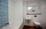 In-room Bathroom 4 The Spires Serviced Apartments Glasgow