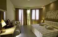 Bedroom 3 Hotel Tirreno