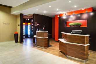 Sảnh chờ 4 Courtyard by Marriott London