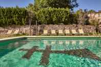 Kolam Renang Eurostars Monumento Monasterio de San Clodio Hotel