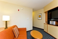 Common Space Fairfield Inn & Suites by Marriott Winchester