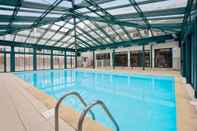 Swimming Pool Pierre & Vacances La Rochelle Résidence Centre