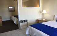 Bedroom 5 Richland Inn of Columbia