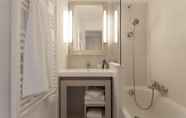 In-room Bathroom 7 Pierre & Vacances Residence L'Anse de Pramousquier