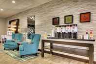 Bar, Cafe and Lounge Hampton Inn Yemassee/Point South