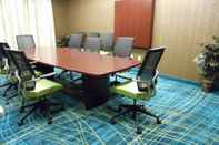 Functional Hall Springhill Suites by Marriott Morgantown