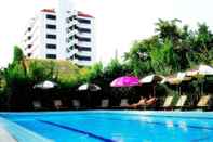 Swimming Pool Bangkok Rama Hotel