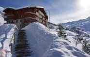 Exterior 4 Les Chalets de L'Adonis