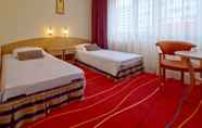 Bedroom 6 Hotel Aramis