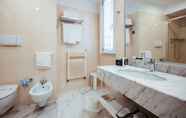 In-room Bathroom 2 Raffaello Hotel