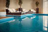 Swimming Pool Balmer Lawn Hotel