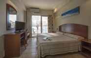 Kamar Tidur 7 4R Miramar Calafell