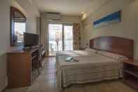 Kamar Tidur 4R Miramar Calafell