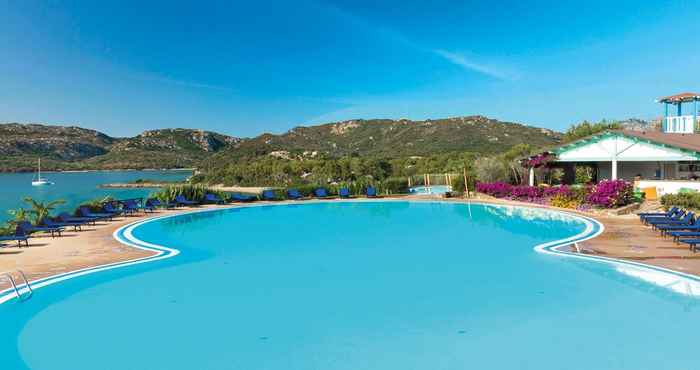 Kolam Renang Park Hotel Cala di Lepre & Spa