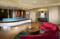 Sảnh chờ SpringHill Suites by Marriott Newark Liberty International