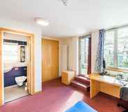 Bedroom 5 Summer Stays at The University of Edinburgh - Campus Accommodation
