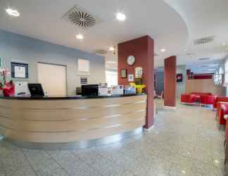 Lobby 2 Idea Hotel Torino Mirafiori