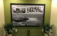 Lobby 3 Super 8 by Wyndham Amherst NS