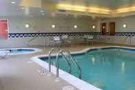 Swimming Pool Fairfield Inn and Suites by Marriott Marion