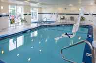 สระว่ายน้ำ Fairfield Inn and Suites by Marriott Anchorage