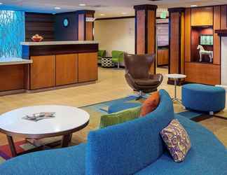 Lobi 2 Fairfield Inn and Suites by Marriott Anchorage