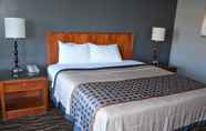 Bedroom 6 Travelodge by Wyndham Walterboro